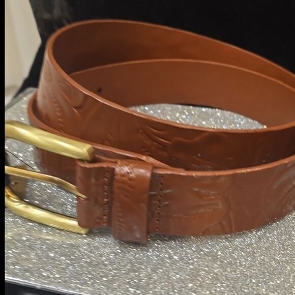 Patricia Nash Vietri Tooled Belt - Picture 4 of 4